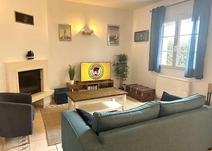 Hi000-c24 5 Pieces 8 Couchages Hilaire De Riez *